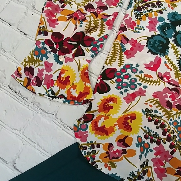 Loft Flutter Cuff Floral Blouse - Picture 2 of 7